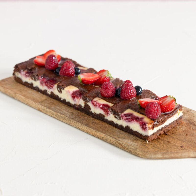 Sernik-brownie-z-mali_ Sernik-brownie-z-mali_