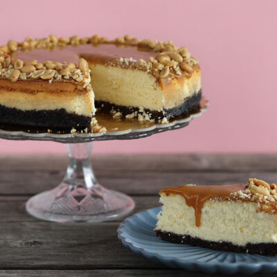 Sernik karmelowy